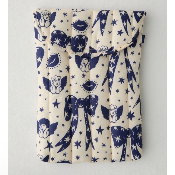 BAGGU Puffy 16” Recycled Laptop Sleeve in Cherub Bow Print SOLD OUT ONLINE - Picture 3 of 3